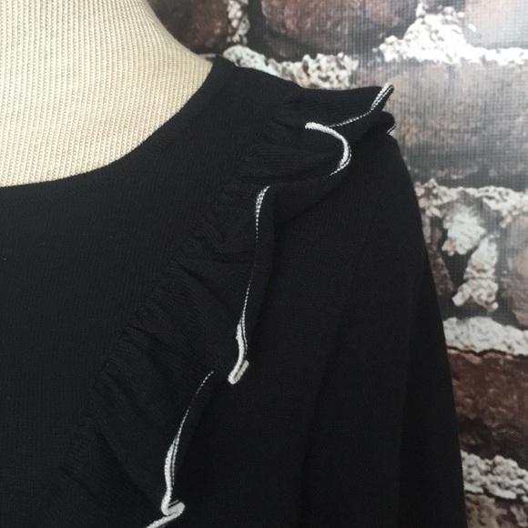 Skovhuus Sweater Pullover Ruffle Denmark Black White Small - Picture 8 of 8